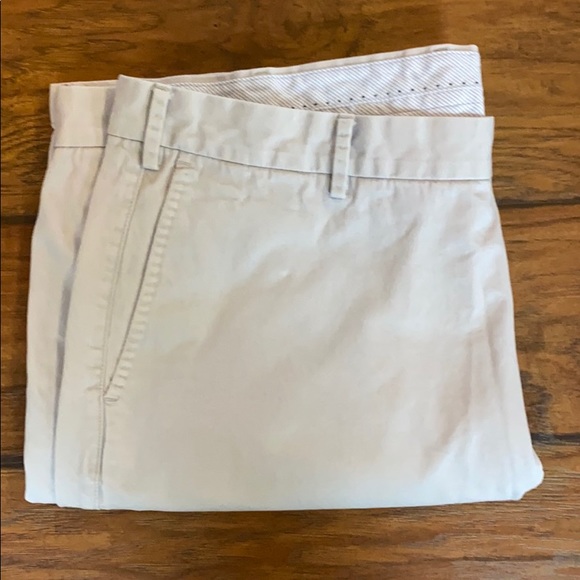 Peter Millar shorts - Picture 2 of 4